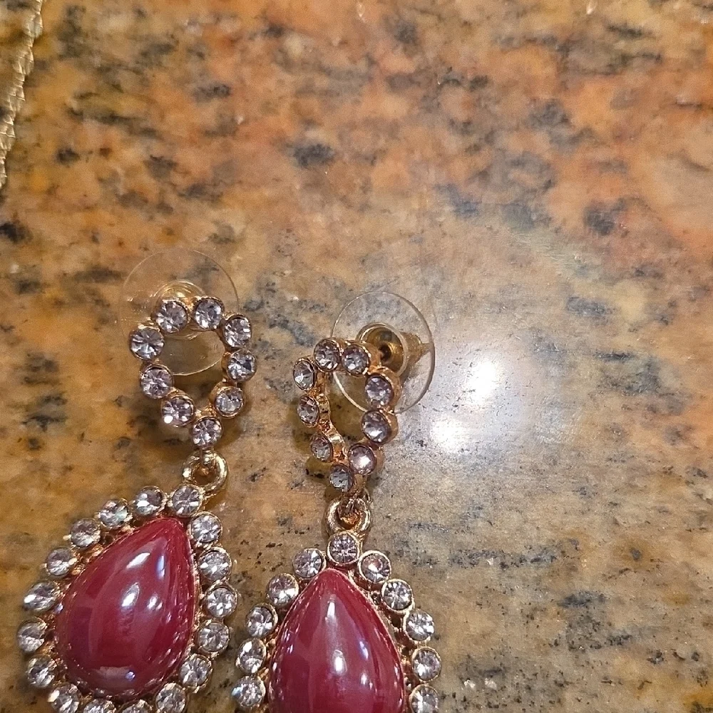 Elegant Pink Teardrop Necklace and Earrings Set | Matching Jewelry Set.